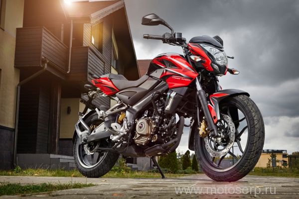  BAJAJ Pulsar 200NS (  200)  2017; 199,5cc; 4-; 6 ; 23,52 /!, 4 ; , ; 3   !