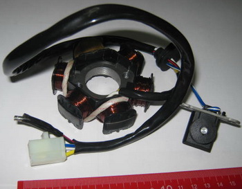  (, ) 6 (3+1) Honda LEAD-90  () (MT G-1097 (R1