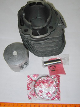 ,   Yamaha BWS 100, Aerox-100  100 d52; p14 (TW) ()  (SM 005-0689  (IR 4610013547193 (R1